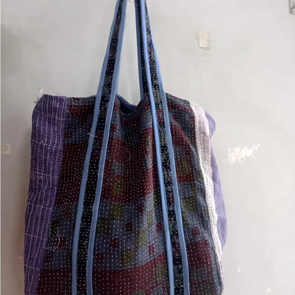 Kantha Weekender Tote Bag - overdyed - Picture 2 of 4